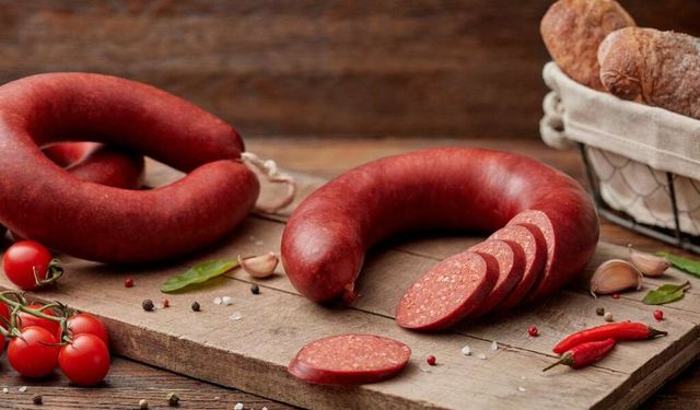 Marketlerde satılan 8 sucuk markası ifşa oldu