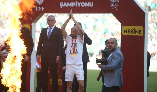 Kaptan'la yollar ayrılıyor