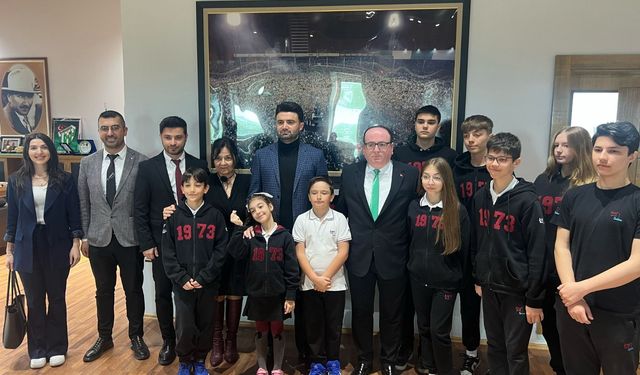 Şampiyona Tan teşekkürü