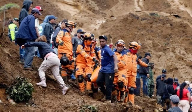 Toprak kayması faciası: 10 ölü!
