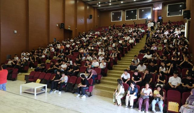 Öğrenciler Biyolojik Çeşitlilik Panelinde Buluştu