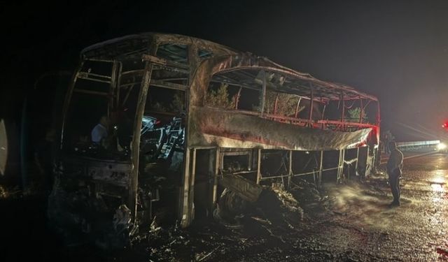 Otobüs kül oldu! 36 kişi vardı