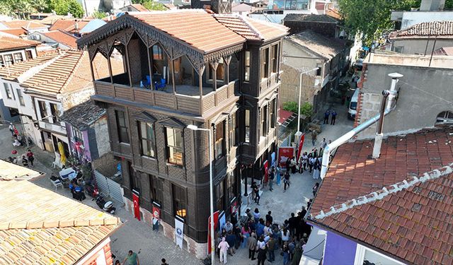 ‘Cumhuriyet Galerisi’ kapılarını açıyor