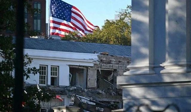 Beyaz Saray’da yıkım başladı