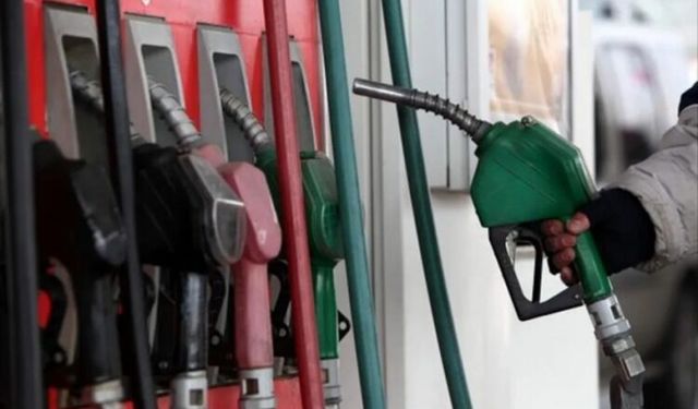 Akaryakıta çifte indirim geldi