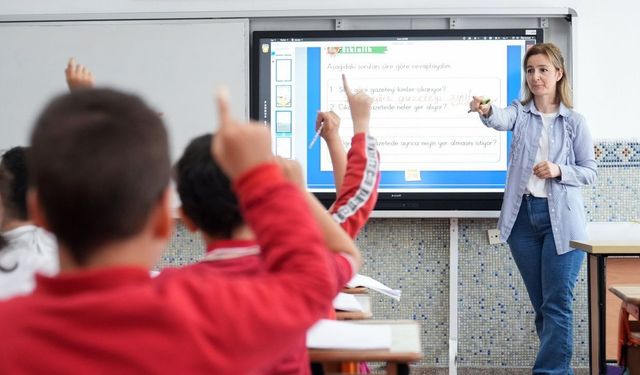 Okullarda ara tatil kalkıyor mu?