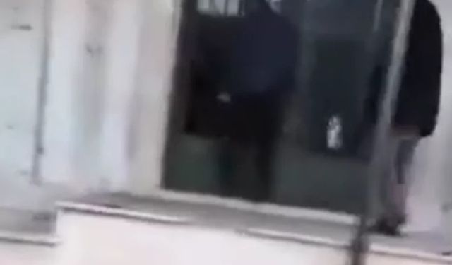 Suriye'de cuma namazı sırasında patlama!