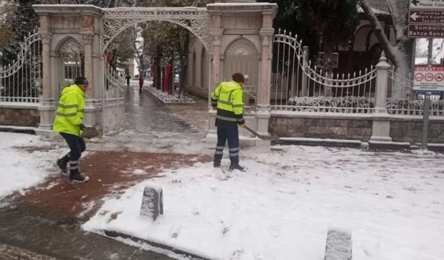 Büyükşehir, kar ve lodosa geçit vermedi