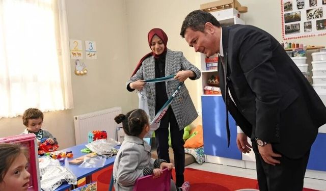 Başkan Aydın, özel çocukların karne sevincini paylaştı