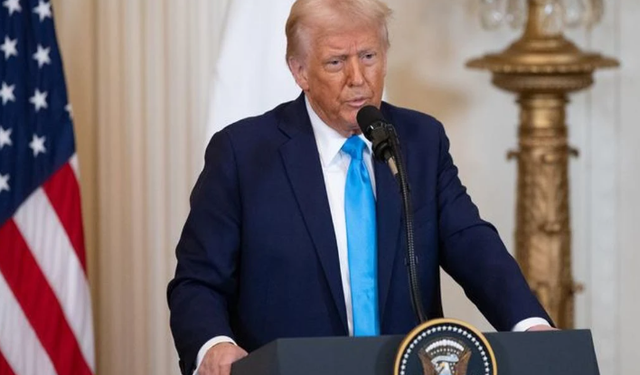 Trump, gümrük vergilerini durdurdu