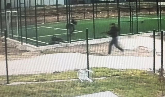 Halı sahada pompalı dehşeti!