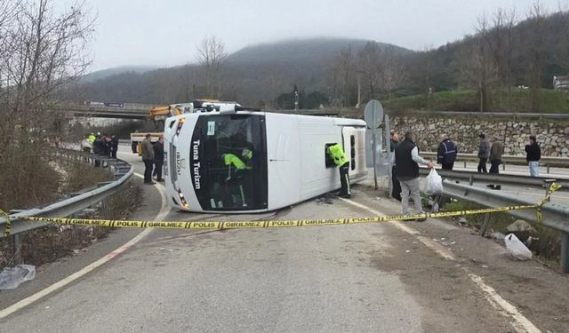 Yalova'da feci kaza: 1 ölü, 20 yaralı!