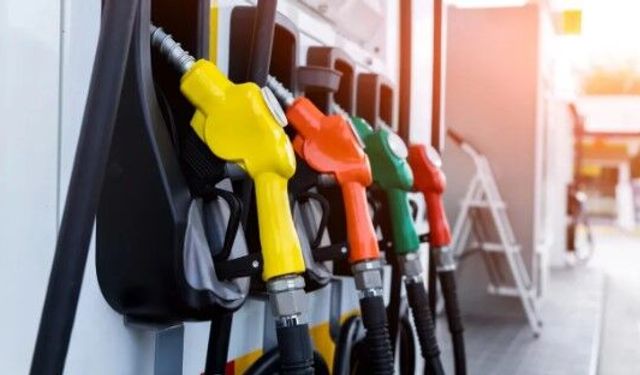 Akaryakıt fiyatına yeni zam!