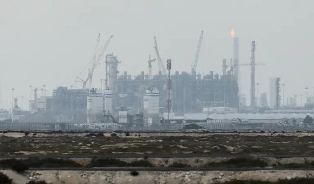 İran dev tesisi vurdu