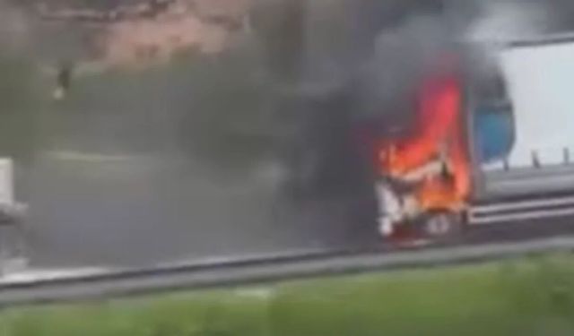 Seyir halinde alev alev yandı!