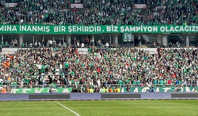 Ankara Demirspor - Bursaspor maçı öncesi tribünde kavga çıktı