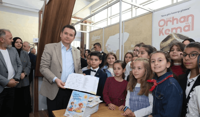 Başkan Aydın: "Çocuklarımızı Kitapla Eğitmeliyiz"