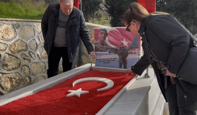 Bursa'da şehitlikte hırsızlık!