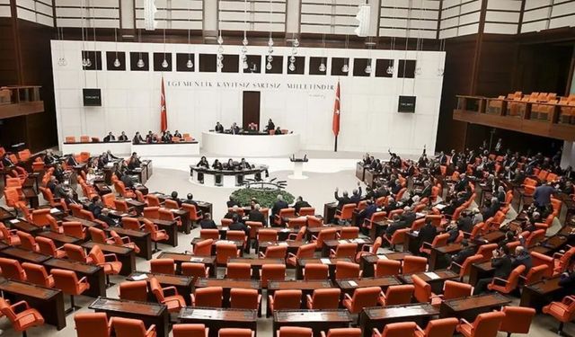 ÜNİVERSİTEYE GERİ DÖNÜŞ FIRSATI GENİŞLİYOR
