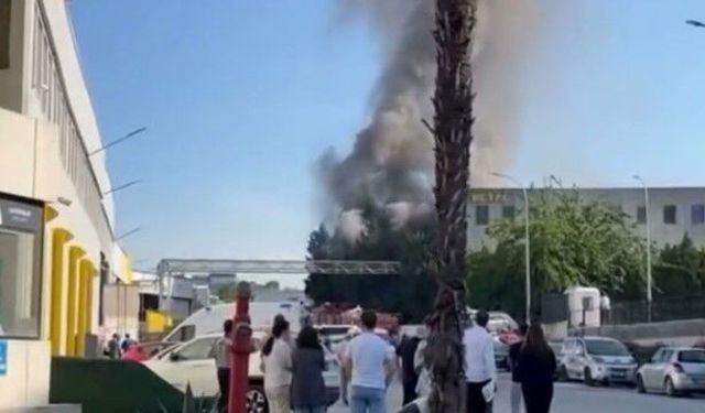 BURSA'DA FABRİKADA KORKUTAN YANGIN!