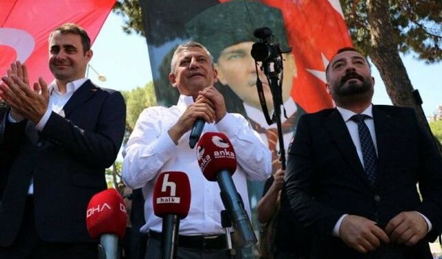 Özel’den yeni parti sinyali