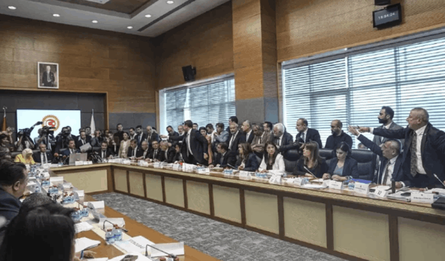 ''ÇERÇEVE YASA'' KOMİSYONDAN GEÇTİ!