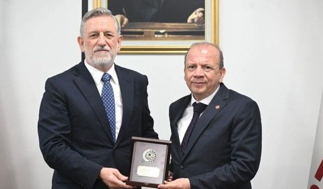 BTSO'DA DEVİR TESLİM TÖRENİ GERÇEKLEŞTİ