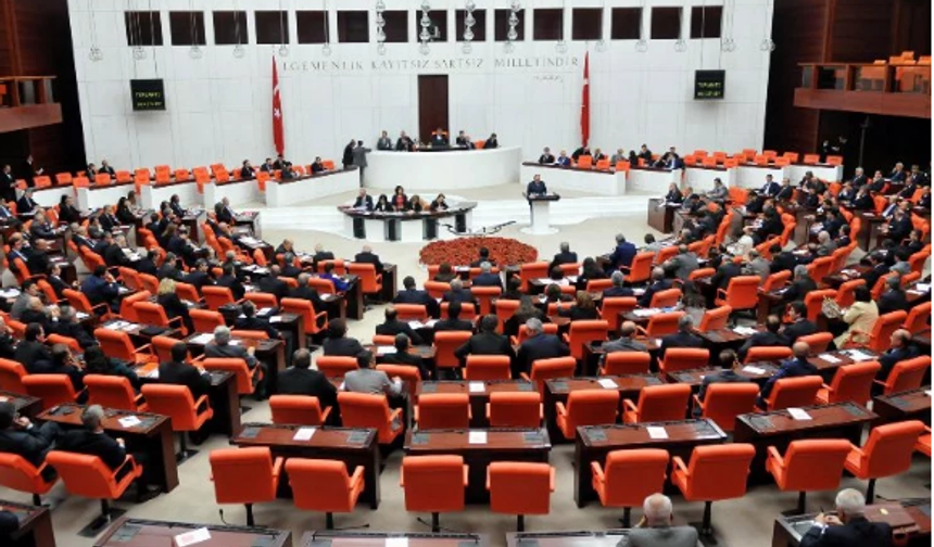AK Parti'den EYT açıklaması! 'Pazartesi günü Meclis Başkanlığı'na sunuyoruz'