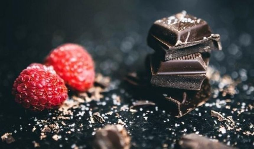 Çikolata yiyince neden mutlu oluyoruz?
