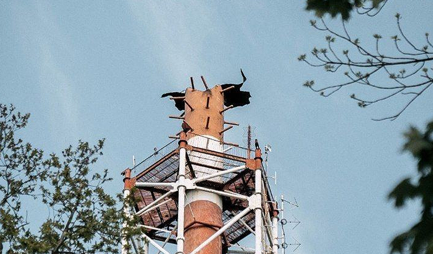 Ukrayna’da 240 metrelik TV kulesi vuruldu!