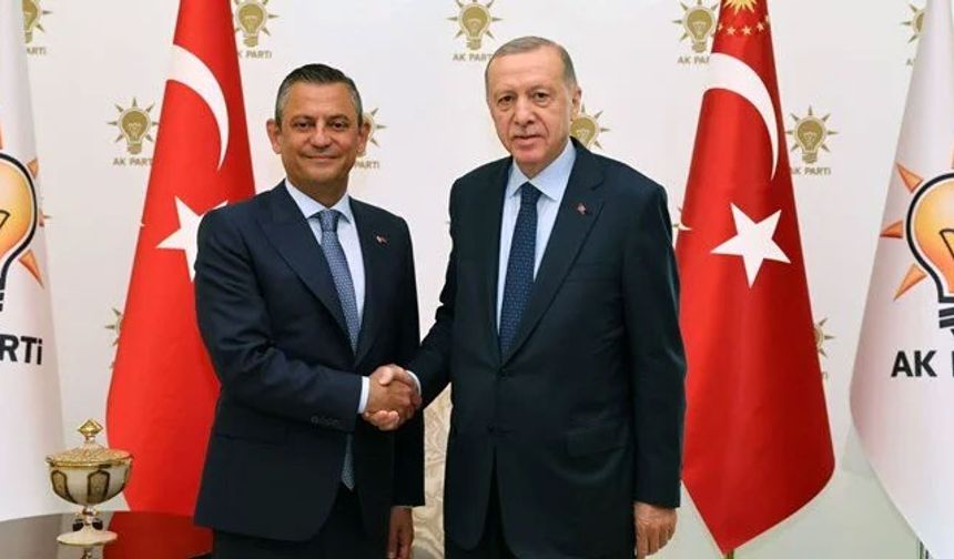 Cumhurbaşkanı Erdoğan, CHP lideri Özgür Özel ile görüştü