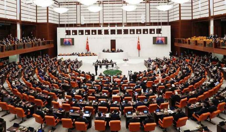 AK Parti TBMM Başkanlık Divanı üyeleri belirlendi