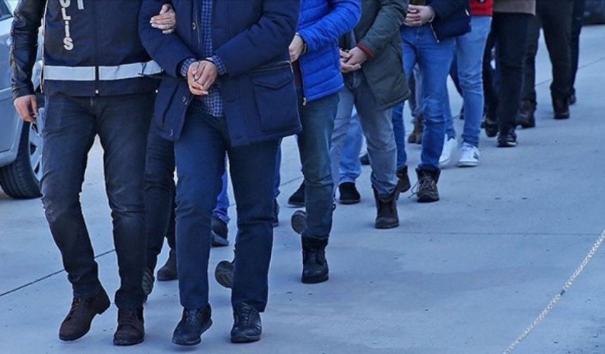 60 ilde FETÖ operasyonu! Yüzlerce gözaltı