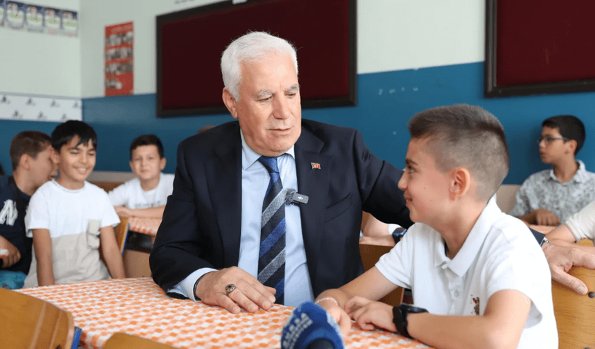 Büyükşehir'den öğrencilere eğitim desteği