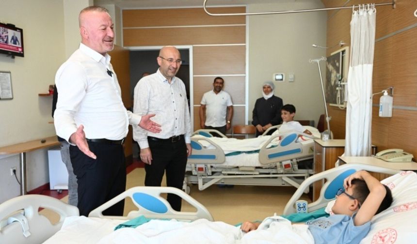 Karacabey'de toplu sünnet şöleni