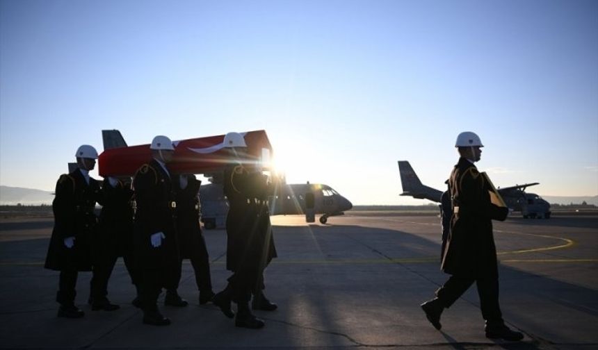 Şehit 20 askerimiz için tören düzenlendi
