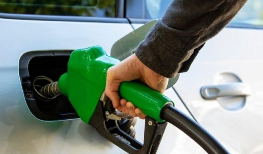 Beklenen indirim geldi