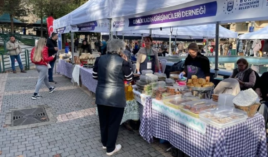 Heykel'de 'Meydan Kadınların'