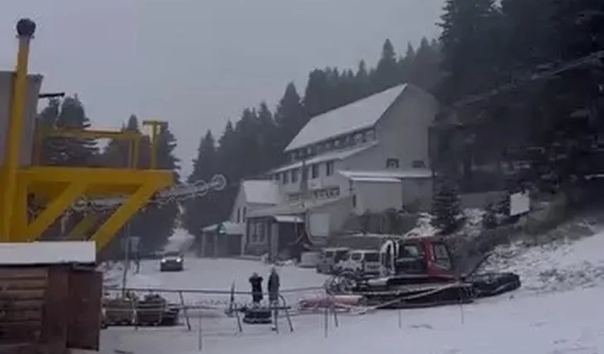 Uludağ'da kar yağışı etkisini gösterdi