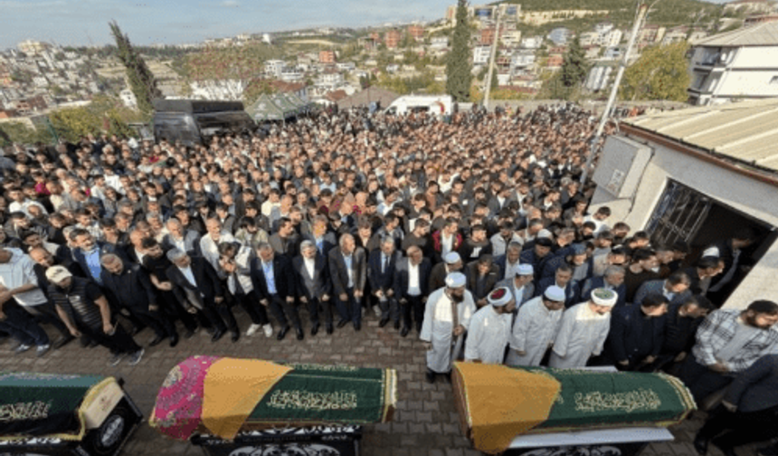 Faciada can veren 6 kişi toprağa verildi