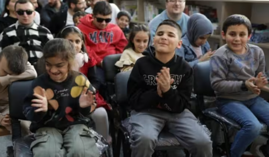 Masallarla engelsiz mutluluk