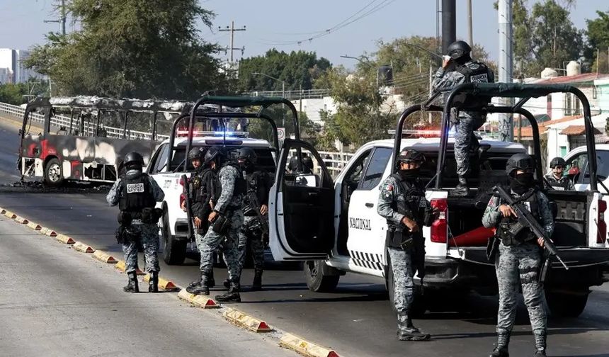 "El Mencho" öldürüldü, Meksika karıştı!