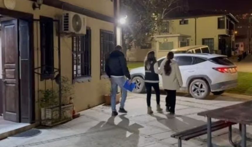 Bursa'da o hırsız kıskıvrak yakalandı!