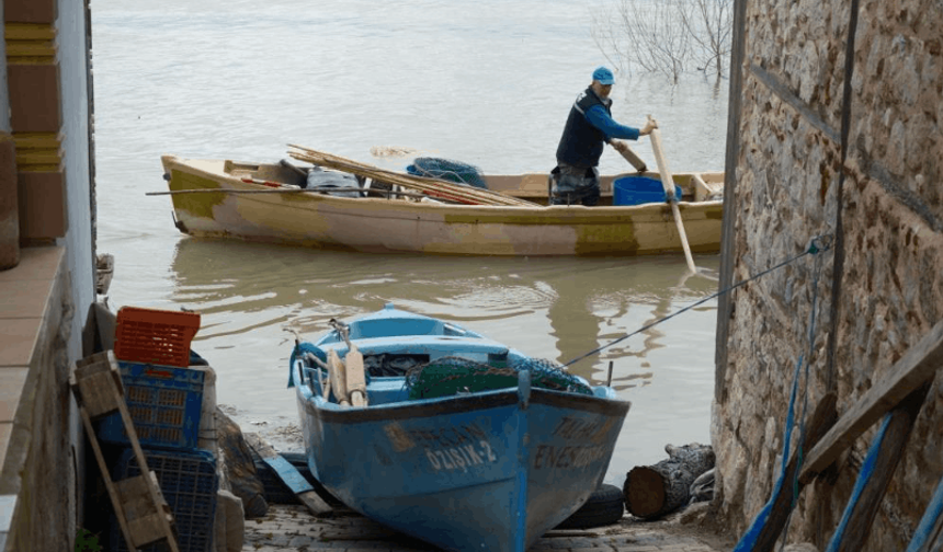 Gölyazı yeniden “Küçük Venedik” oldu