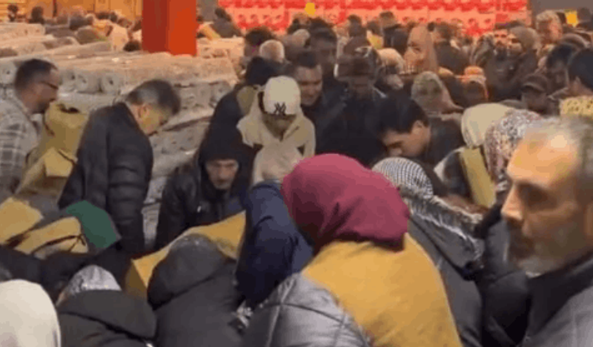 Bursa'da 100 TL izdihamı!