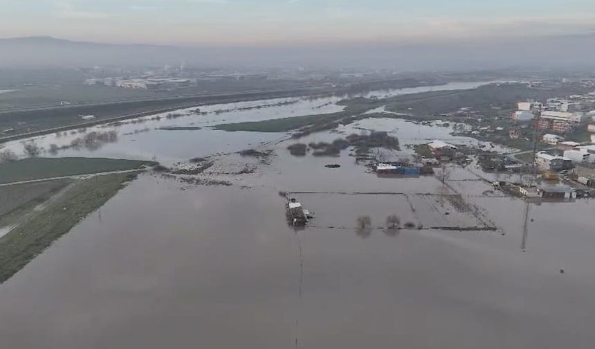 Bursa'da tarım alanları sular altında!