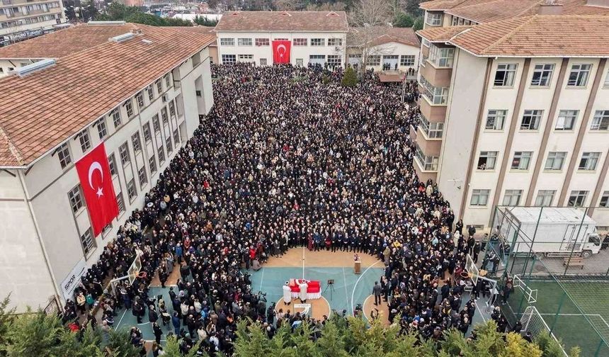 Fatma Nur öğretmene acı veda