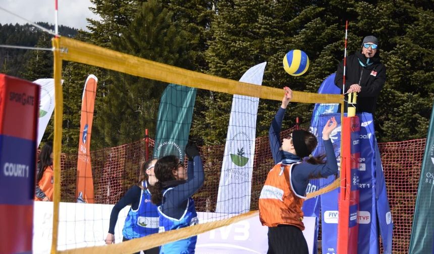 Uludağ'da voleybol heyecanı başladı!