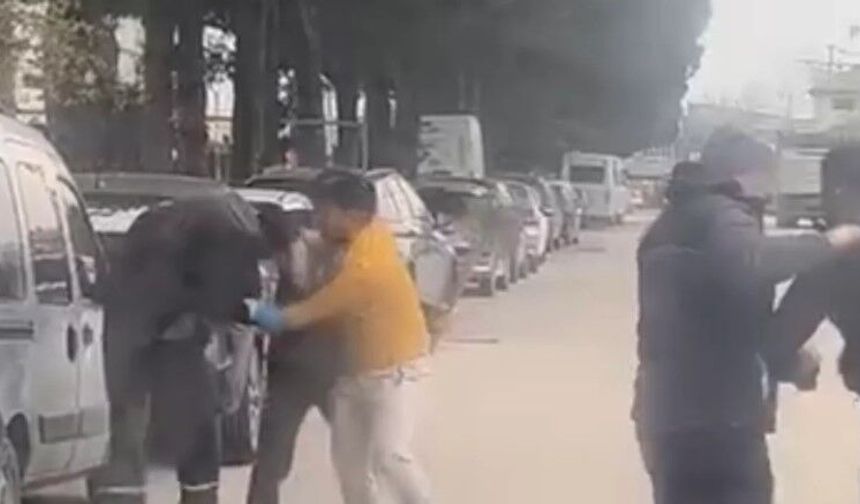 Bursa'da trafikte yumruklu kavga!