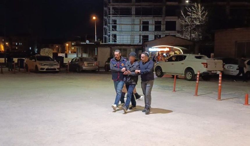 Firari hükümlü dolmuşta yakalandı